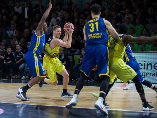 敏锐洞察的 敏锐洞察的