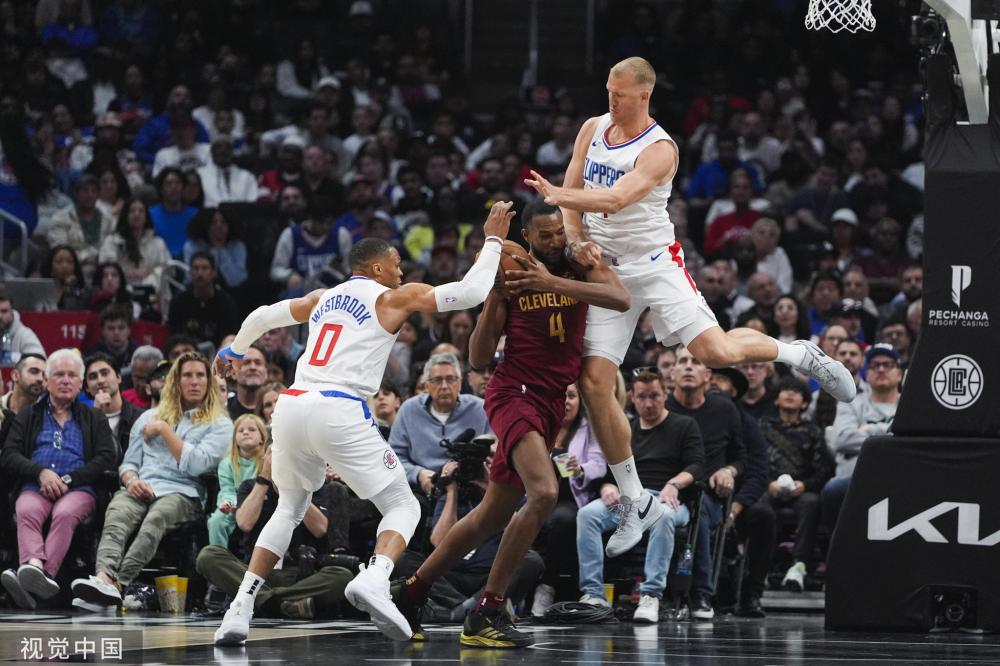 足球与商业 足球与商业