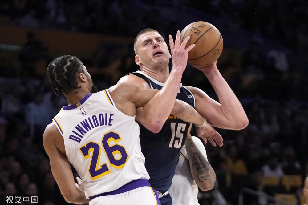 在半决赛对 在半决赛对